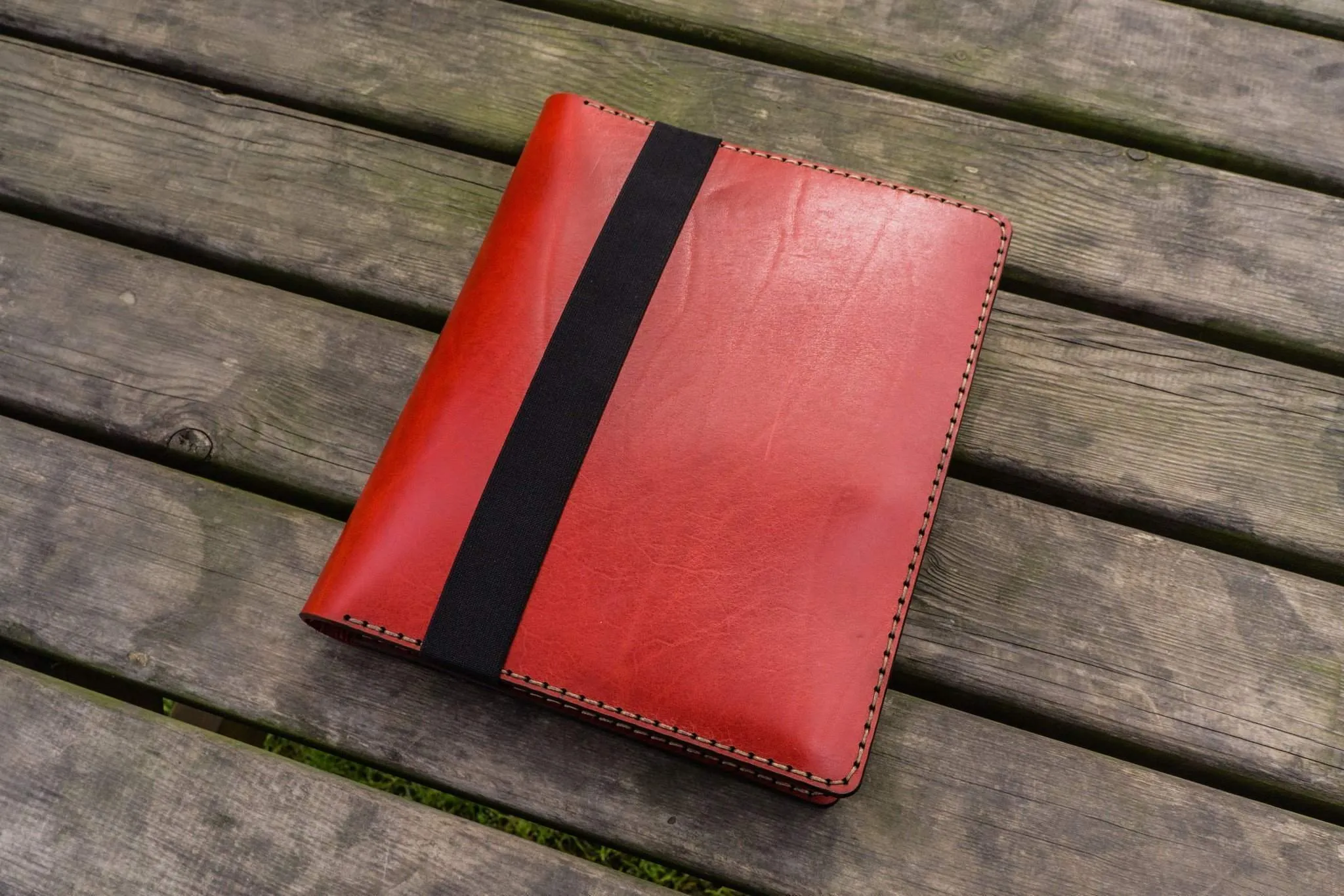 iPad Pro 11 - Pro 10.5 and B5 Size Notebook Cover - Red