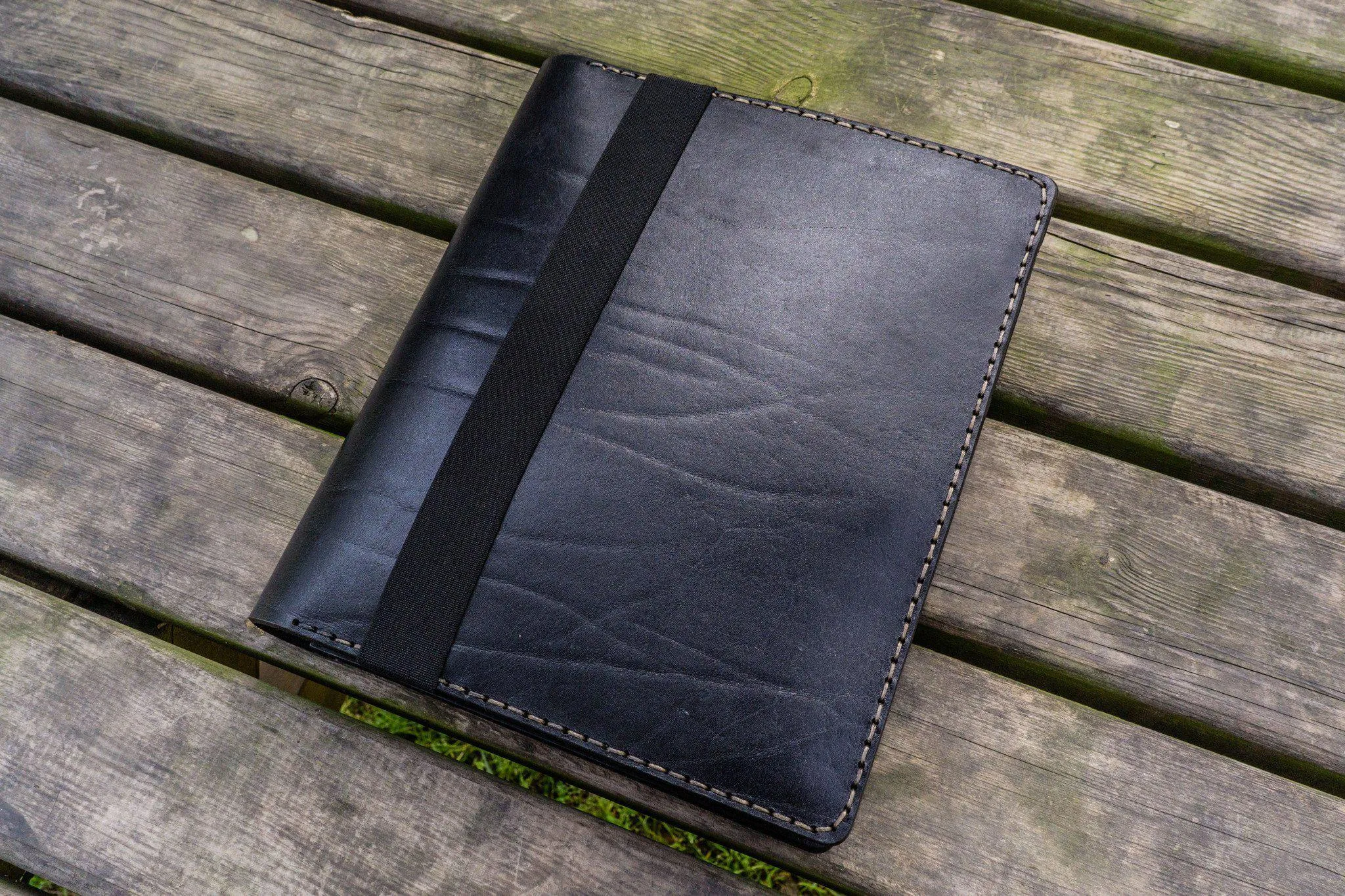 Leather Leuchtturm1917 B5 Notebook & iPad Air/Pro Cover - Black